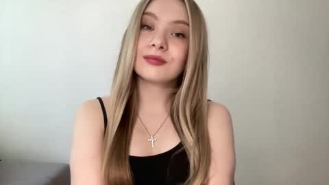 Snapshot of polishangel222 chatting on 05-20-26, 02:34 polishangel222 online show from 05-20-26, 02:34