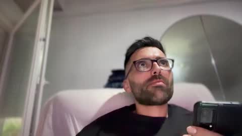 pollabeta online show from 11-23-25, 12:27