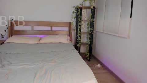 Snapshot of polly_____ chatting on 08-09-26, 12:12 Polly online show from 08-09-26, 12:12