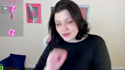 Polly online show from 11-30-25, 05:22