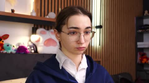 Polly online show from 02-26-26, 07:40