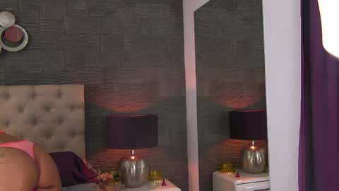 Snapshot of polly_curiouss chatting on 05-21-26, 04:03 polly_curiouss online show from 05-21-26, 04:03