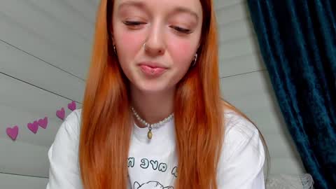 Snapshot of polly_luna chatting on 01-20-25, 07:46 Polly online show from 01-20-25, 07:46