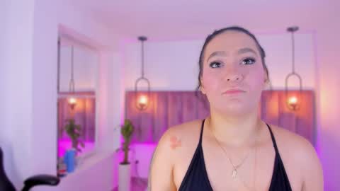 POLLY online show from 03-27-26, 10:15