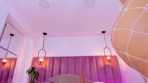 POLLY online show from 04-15-26, 10:22