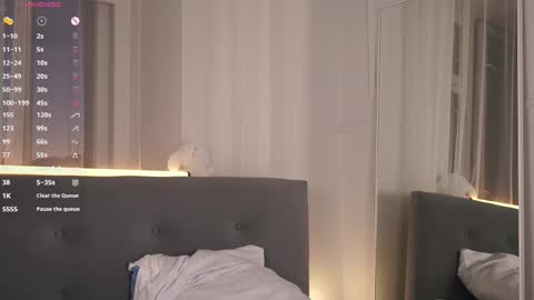 Snapshot of pollybun chatting on 09-09-25, 01:38 Anna online show from 09-09-25, 01:38