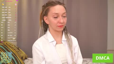 Snapshot of pollybun chatting on 10-17-25, 05:32 Anna online show from 10-17-25, 05:32