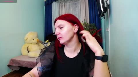 Snapshot of pollygreen chatting on 12-02-24, 09:02 Olivia online show from 12-02-24, 09:02