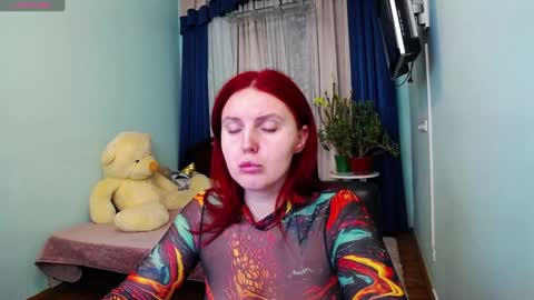 Snapshot of pollygreen chatting on 12-03-24, 07:32 Olivia online show from 12-03-24, 07:32