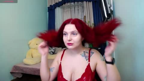 Snapshot of pollygreen chatting on 01-10-25, 07:25 Olivia online show from 01-10-25, 07:25