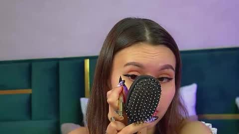 Polly online show from 11-26-25, 06:47