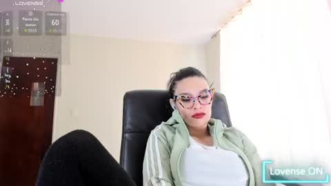 paulina barnett online show from 06-24-26, 04:17