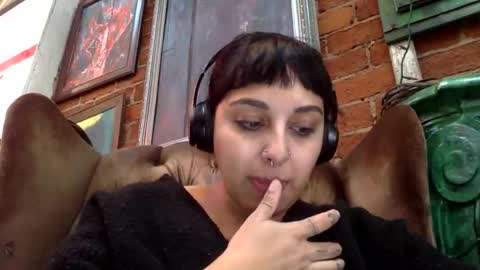 polymamii online show from 02-02-26, 07:56