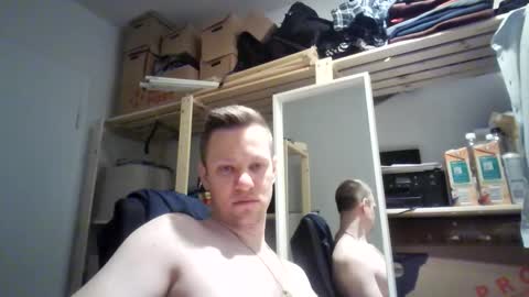 pommesmiteiscreme online show from 02-15-26, 02:08