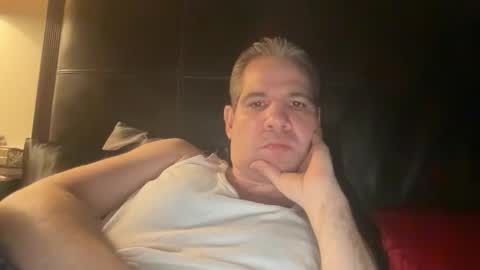 Snapshot of ponchynyc chatting on 01-12-26, 12:16 PONCH online show from 01-12-26, 12:16