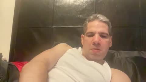 Snapshot of ponchynyc chatting on 02-10-26, 08:57 PONCH online show from 02-10-26, 08:57