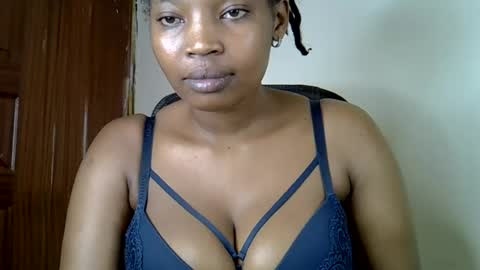 pookie245909 online show from 06-15-26, 04:36
