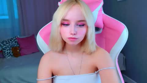 Snapshot of popjenny chatting on 03-17-26, 01:25 Hi Daddy Im Jane online show from 03-17-26, 01:25