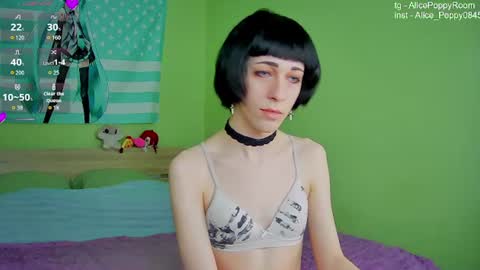 Snapshot of poppyfluffy chatting on 06-16-26, 02:30 poppyfluffy online show from 06-16-26, 02:30