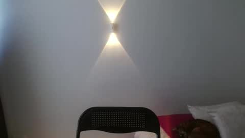 porcelainlux online show from 04-19-26, 09:06