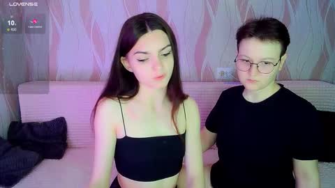 Ana and Tati online show from 10-22-25, 08:08