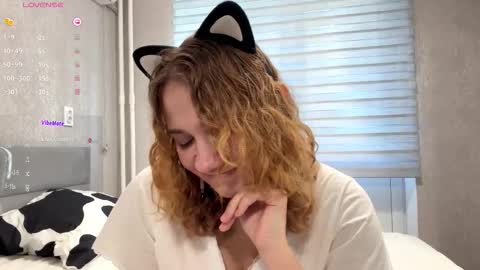 Snapshot of portiadunnuck chatting on 09-25-25, 06:39 Anna Vdovoch online show from 09-25-25, 06:39