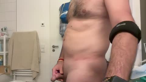 Snapshot of poseidon0808 chatting on 06-13-26, 05:27 poseidon0808 online show from 06-13-26, 05:27