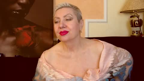 LADY POSH online show from 10-22-25, 09:03