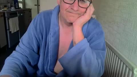 poshman65 online show from 04-09-26, 08:53