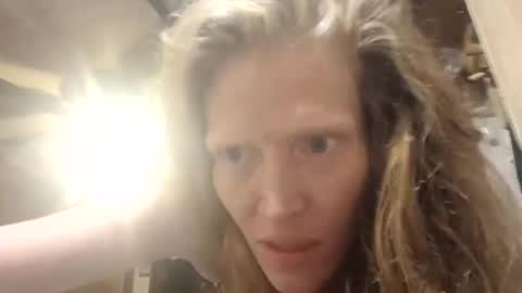 Snapshot of potsymcstoner chatting on 10-29-25, 11:17 potsymcstoner online show from 10-29-25, 11:17