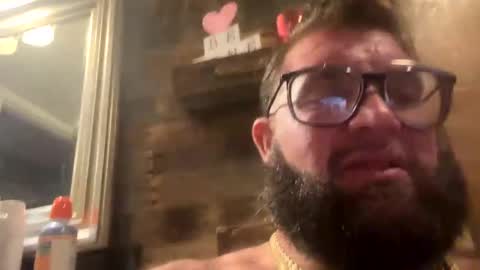 Snapshot of poundsquad305 chatting on 01-21-25, 01:11 poundsquad305 online show from 01-21-25, 01:11