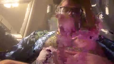 Snapshot of poundsquad305 chatting on 10-19-25, 05:52 poundsquad305 online show from 10-19-25, 05:52