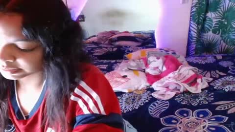 ALEX Y ALEXA online show from 11-22-25, 04:44