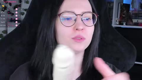 Robyn online show from 11-10-25, 04:39