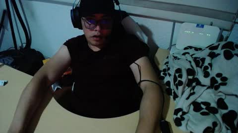 powerfulzeus2 online show from 09-13-25, 02:44