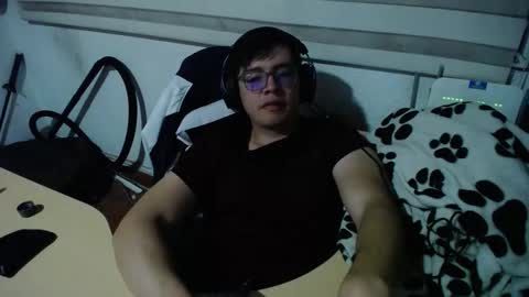 powerfulzeus2 online show from 10-01-25, 02:28