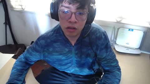 powerfulzeus2 online show from 10-22-25, 05:24