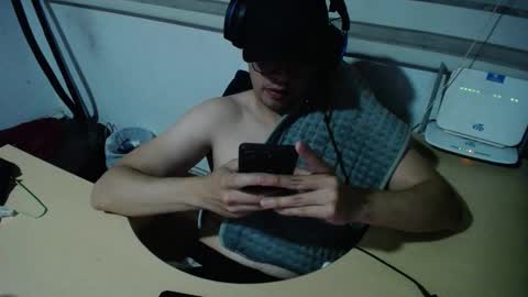 powerfulzeus2 online show from 11-28-25, 02:03