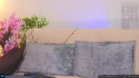 Lola online show from 02-27-25, 10:15