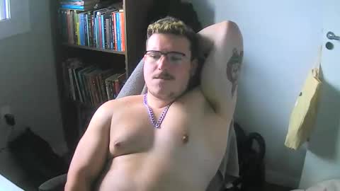 Snapshot of pradbate chatting on 01-15-26, 06:00 Pradoka online show from 01-15-26, 06:00