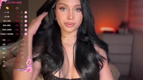 Oh my Amber online show from 10-27-25, 01:09