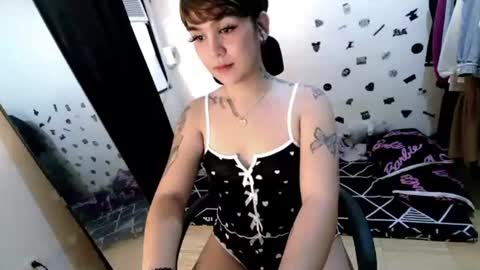 Snapshot of precious_batumbakal chatting on 10-24-25, 02:41 Precious online show from 10-24-25, 02:41