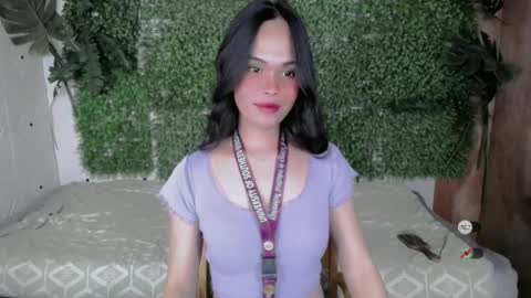 Snapshot of precious_burikatx chatting on 06-13-26, 12:41 Cassie online show from 06-13-26, 12:41