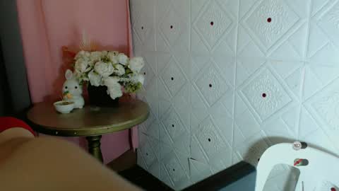 Snapshot of precious_burikatx chatting on 06-21-26, 08:55 Cassie online show from 06-21-26, 08:55