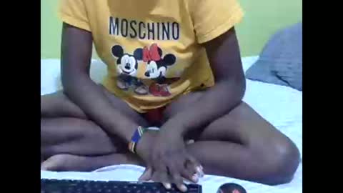 precious_nesh online show from 02-25-25, 10:15