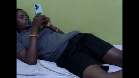 Snapshot of precious_nesh chatting on 11-05-25, 07:41 precious_nesh online show from 11-05-25, 07:41