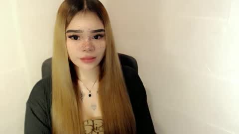 MAXXINE online show from 04-12-26, 02:49