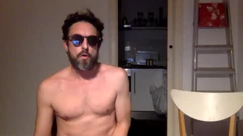 PRECUM online show from 10-31-25, 02:01