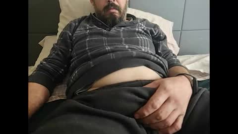 Snapshot of precumbear chatting on 10-13-25, 02:17 precumbear online show from 10-13-25, 02:17