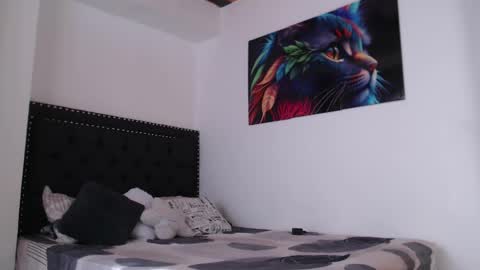 Snapshot of pregnant_love1 chatting on 01-24-25, 07:49 ---- online show from 01-24-25, 07:49